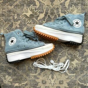 BRAND NEW Converse Women’s Run Star Hike Platform Faux Fur -Size 7